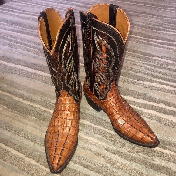 lucchese alligator tail boots